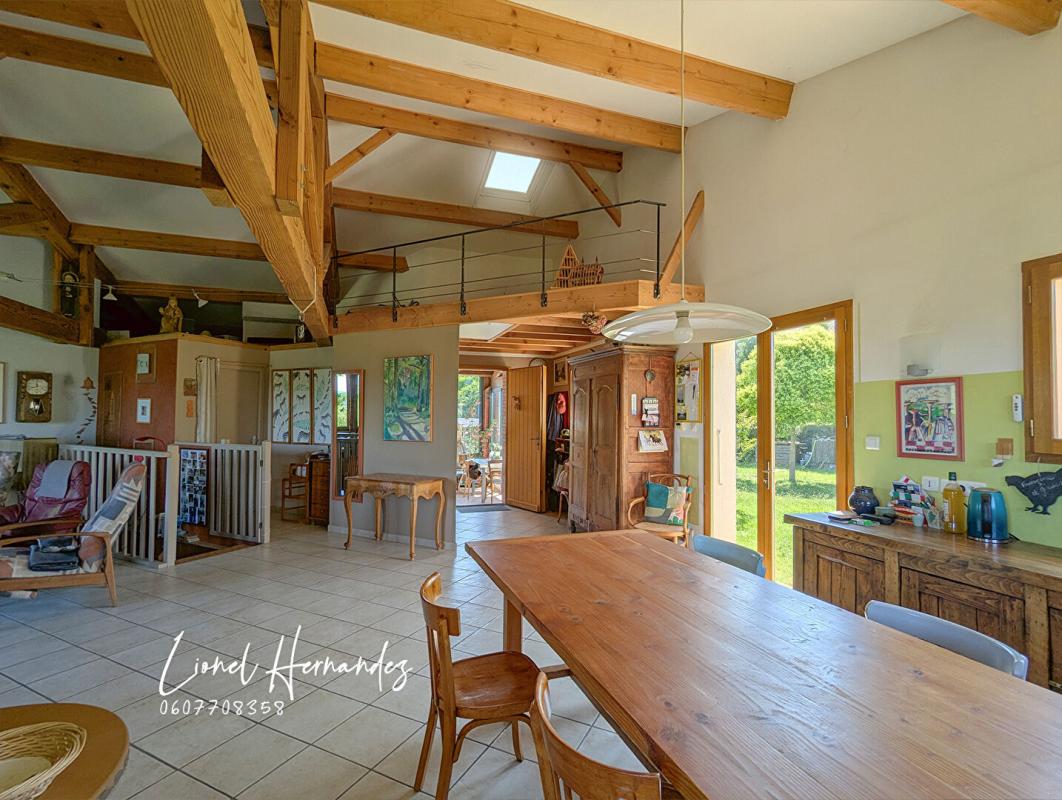 MONS Maison d'architecte avec terrain constructible et paysagé de 3969m² 8