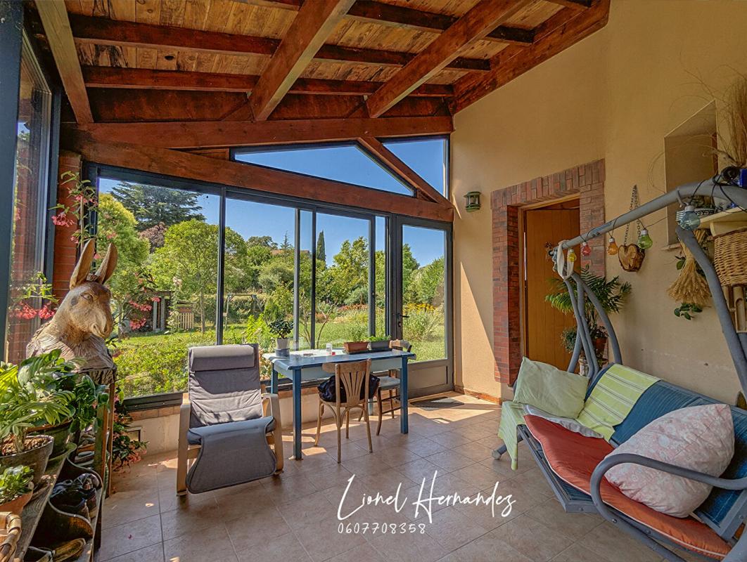 MONS Maison d'architecte avec terrain constructible et paysagé de 3969m² 9