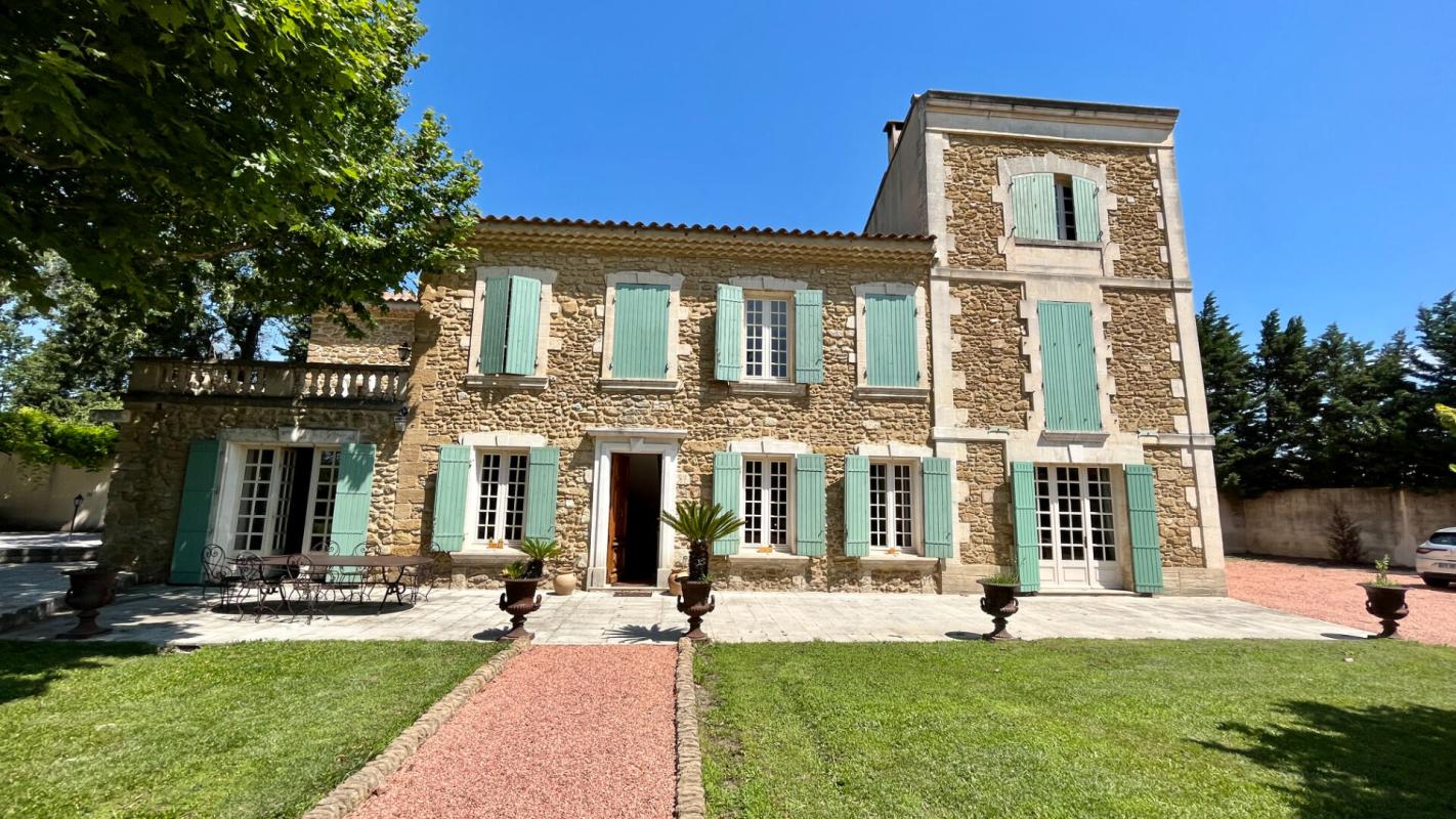 SORGUES Maison Avignon 15 pièce(s) 400 m2 1 095 000 1