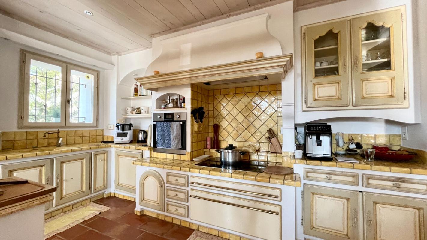 SORGUES Maison Avignon 15 pièce(s) 400 m2 1 095 000 5