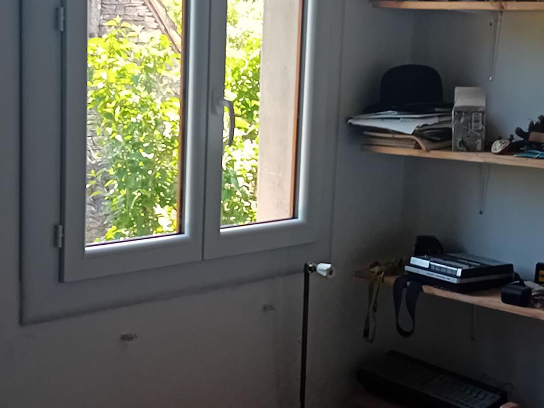 LIMOGNE-EN-QUERCY Maison  6 pièces104 m2 , grange 7