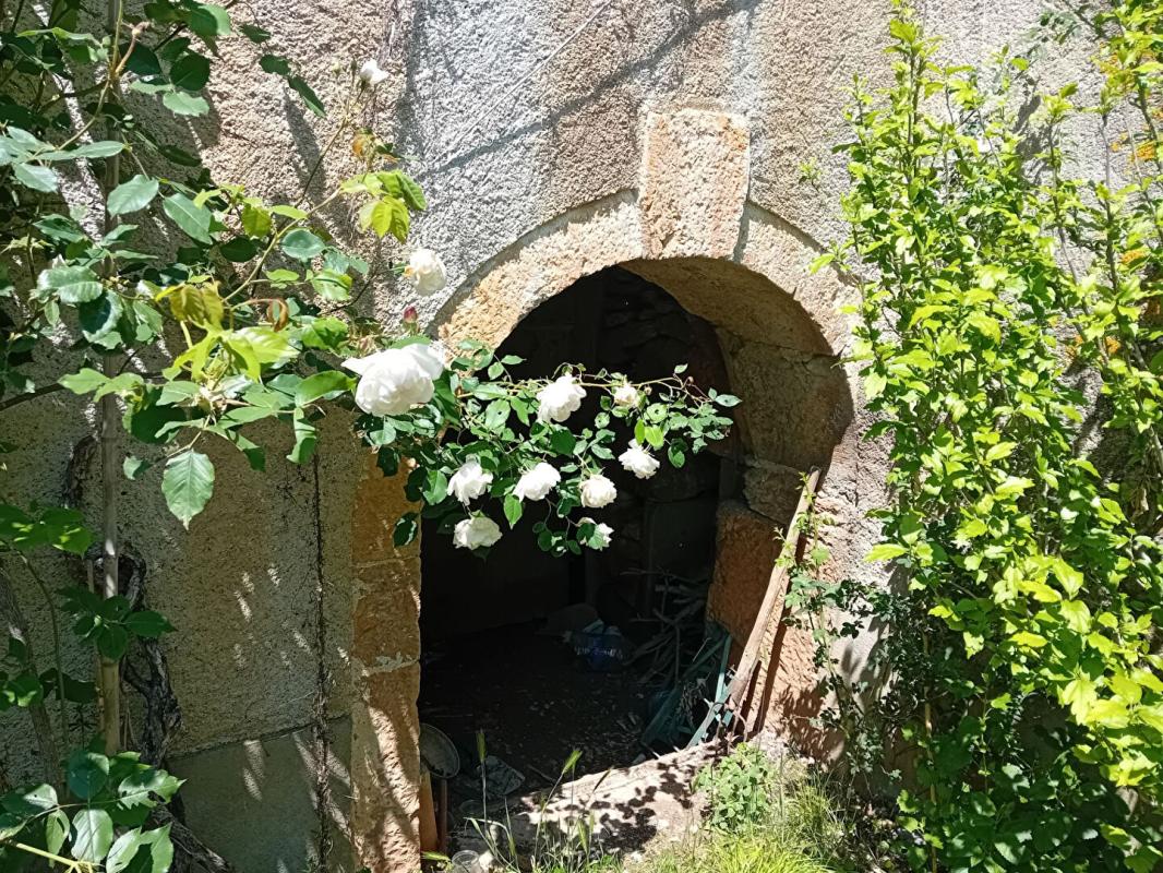 LIMOGNE-EN-QUERCY Maison  6 pièces104 m2 , grange 8