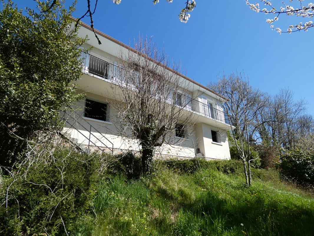 TULLE Maison sur les hauteurs de Tulle vue dégagée - au calme 2