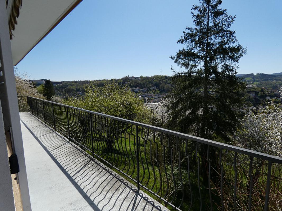 TULLE Maison sur les hauteurs de Tulle vue dégagée - au calme 3