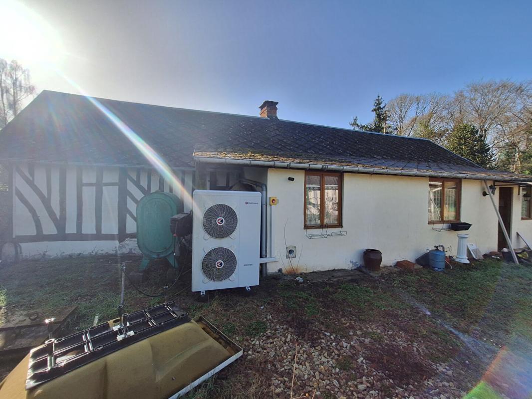 SAINT-GERMAIN-LA-CAMPAGNE Charmante maison ancien pressoir 11