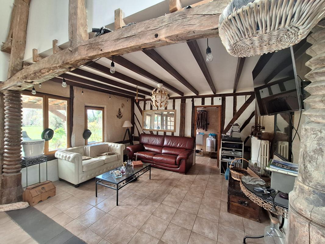 SAINT-GERMAIN-LA-CAMPAGNE Charmante maison ancien pressoir 6