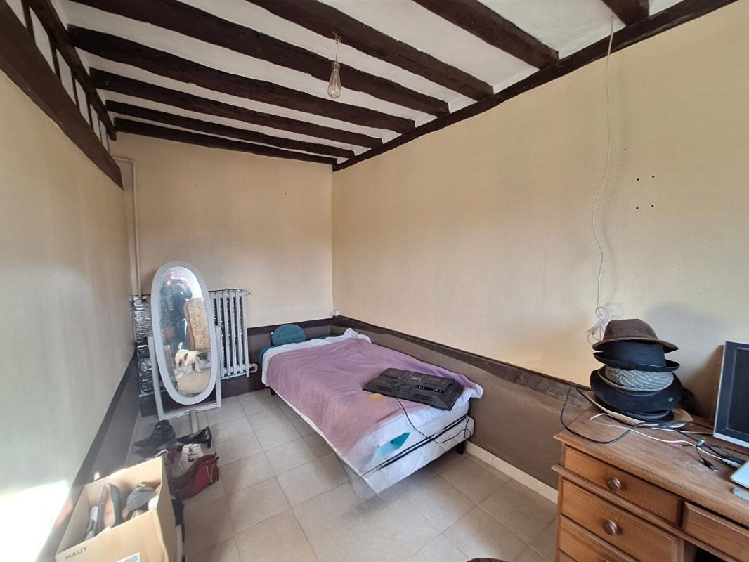 SAINT-GERMAIN-LA-CAMPAGNE Charmante maison ancien pressoir 8