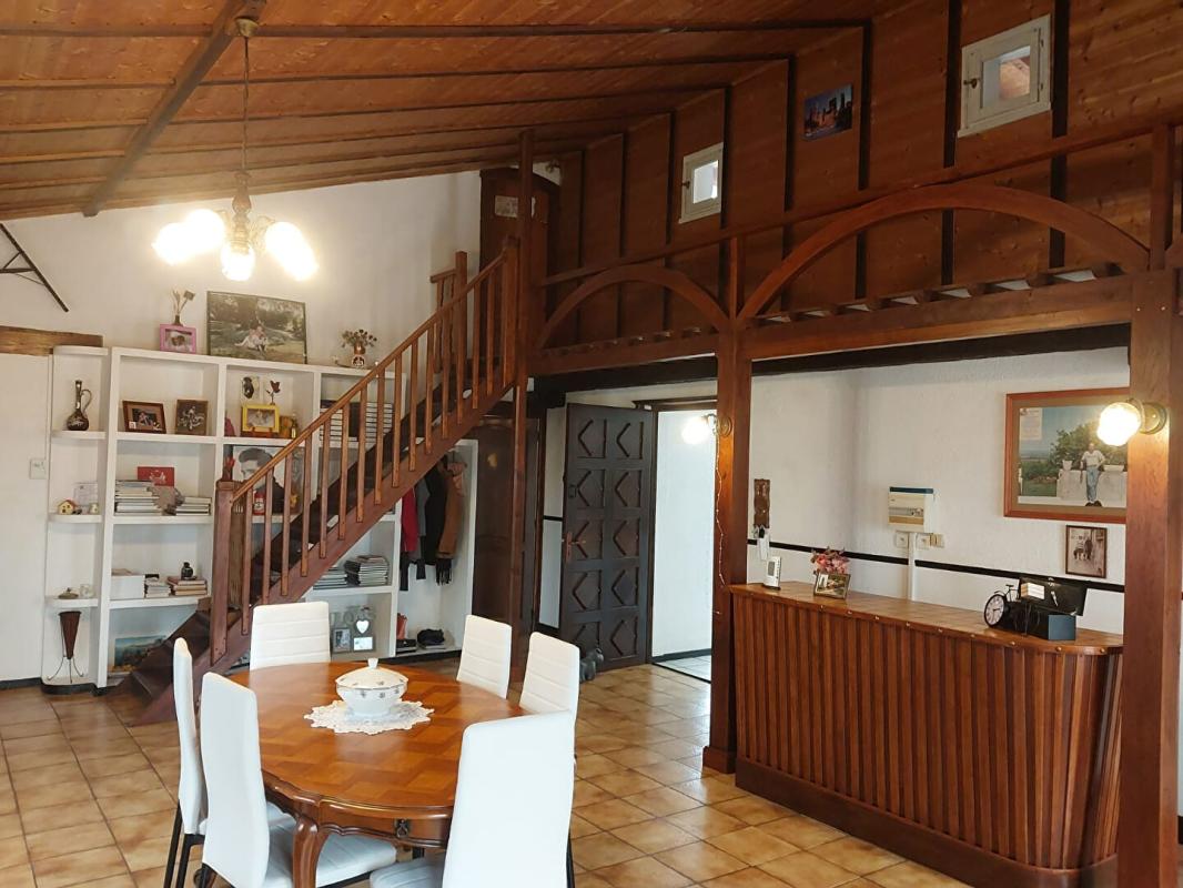 MORAS-EN-VALLOIRE Maison Moras-En-Valloire 4 pièce(s) 185 m2 7