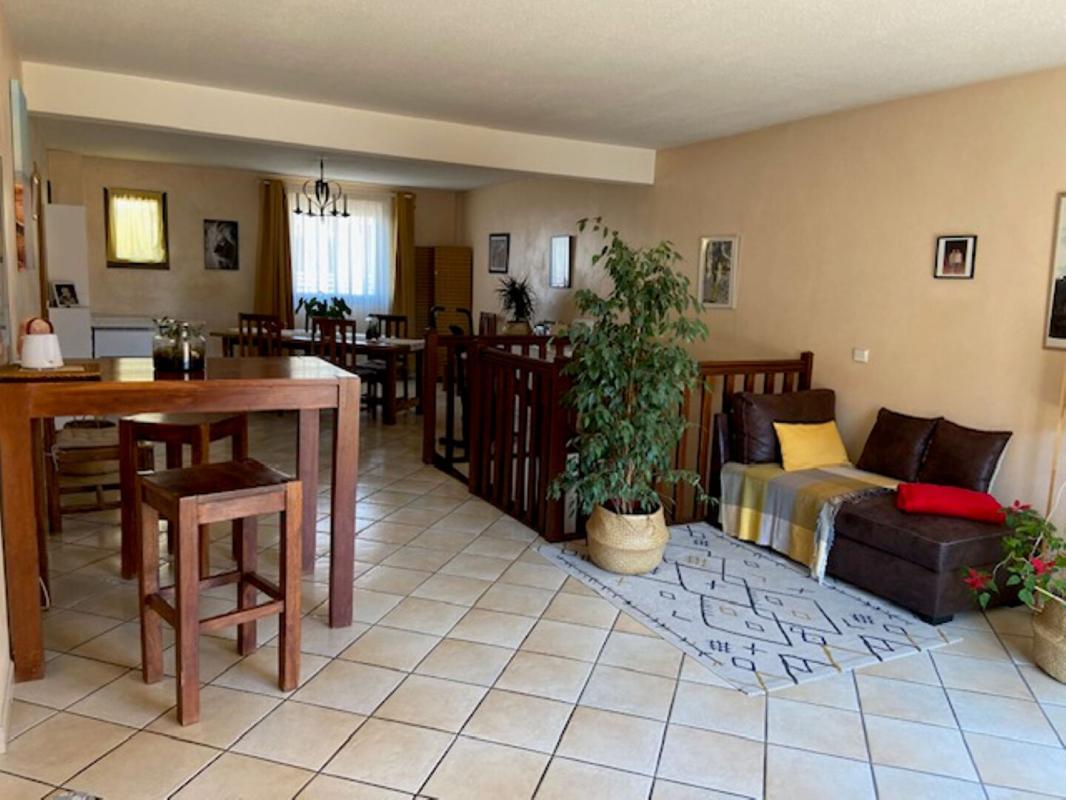 PERPIGNAN BEAU DUPLEX  DE 145M²  AVEC ASCENSEUR PRIVATIF  TERRASSES  CAVE ET GARAGE   SECTEUR QUAI NOBEL   PERPIGNAN 2