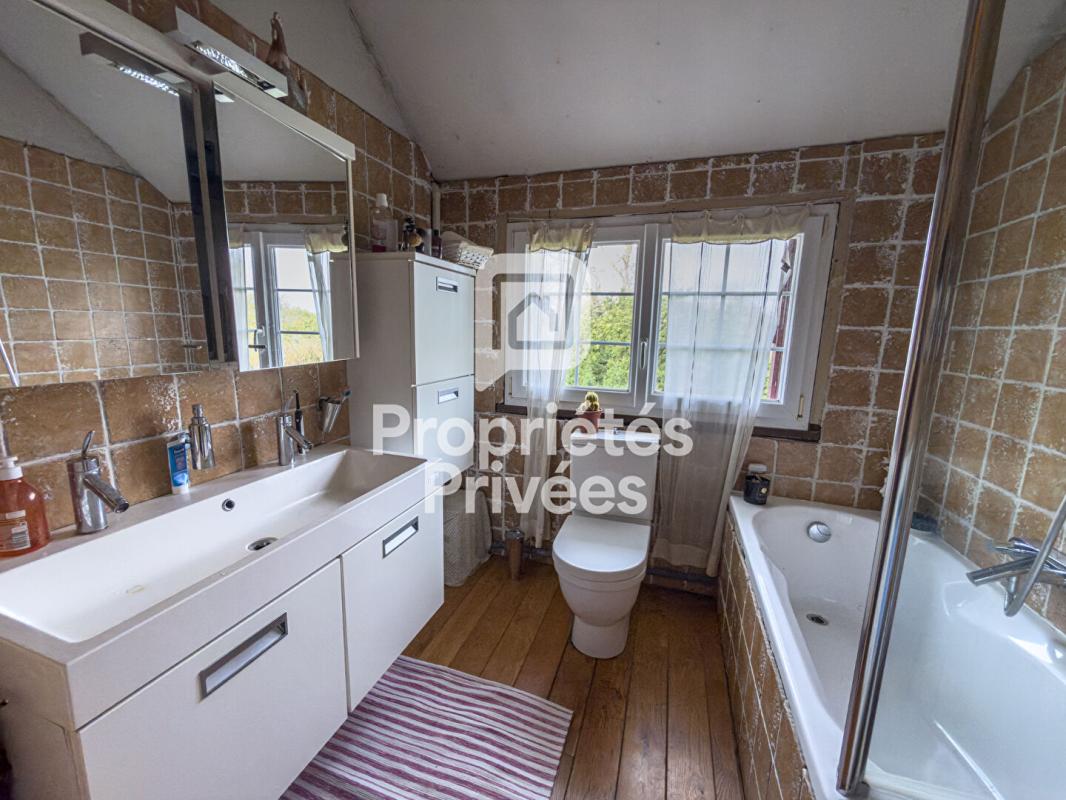 SYLVAINS-LES-MOULINS MESNILS-SUR-ITON LONGÈRE DE 160 m², PISCINE, DÉPENDANCES, CADRE BUCOLIQUE - 310 000  HAI 13