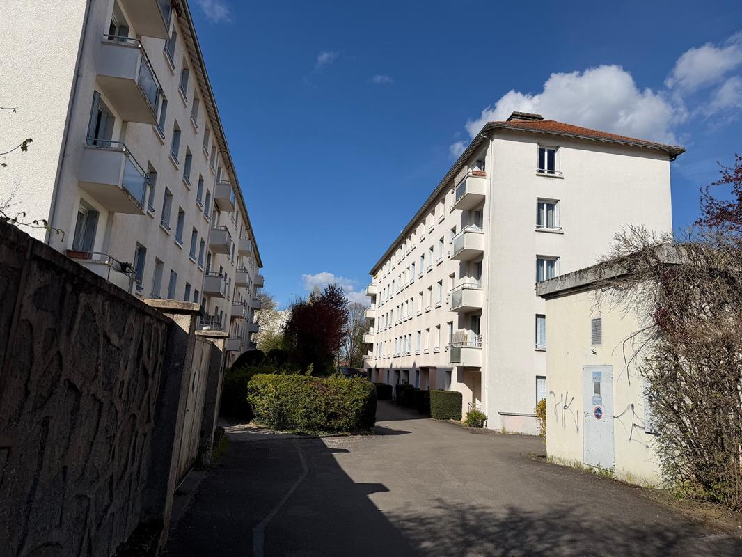 DIJON Appartement Dijon centre 4 pièces de 66.18 m2 12