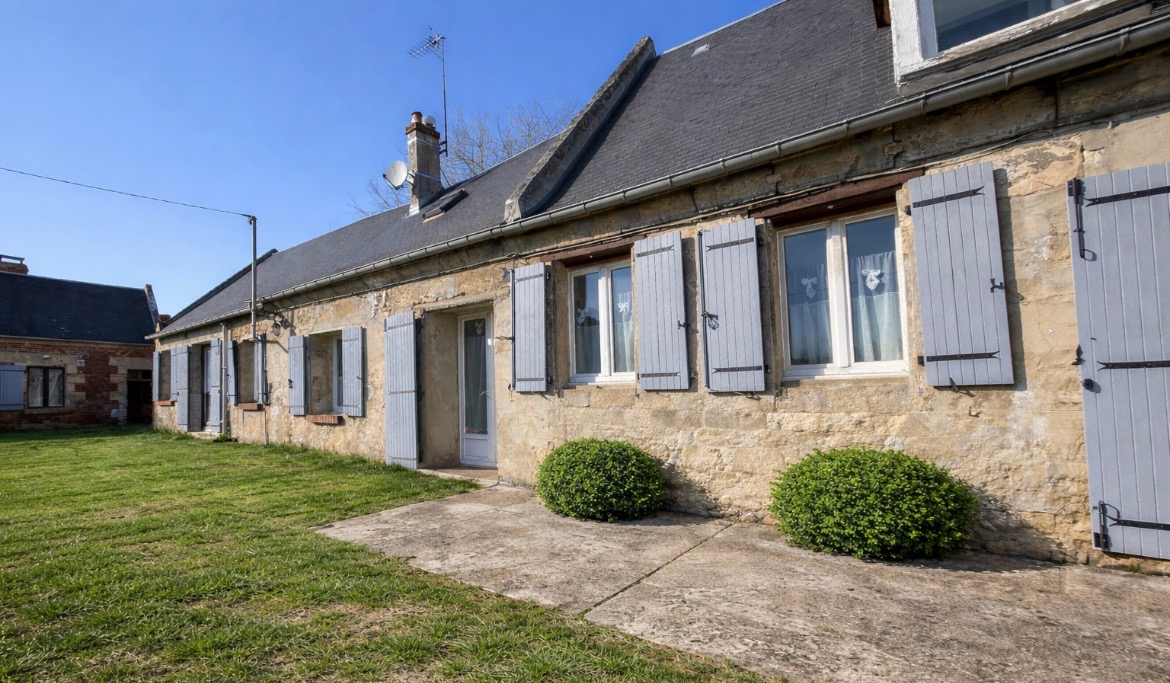 NOYON Maison Noyon 5 pièce(s) 110 m2 , dépendance + Terrain de 819m² 1