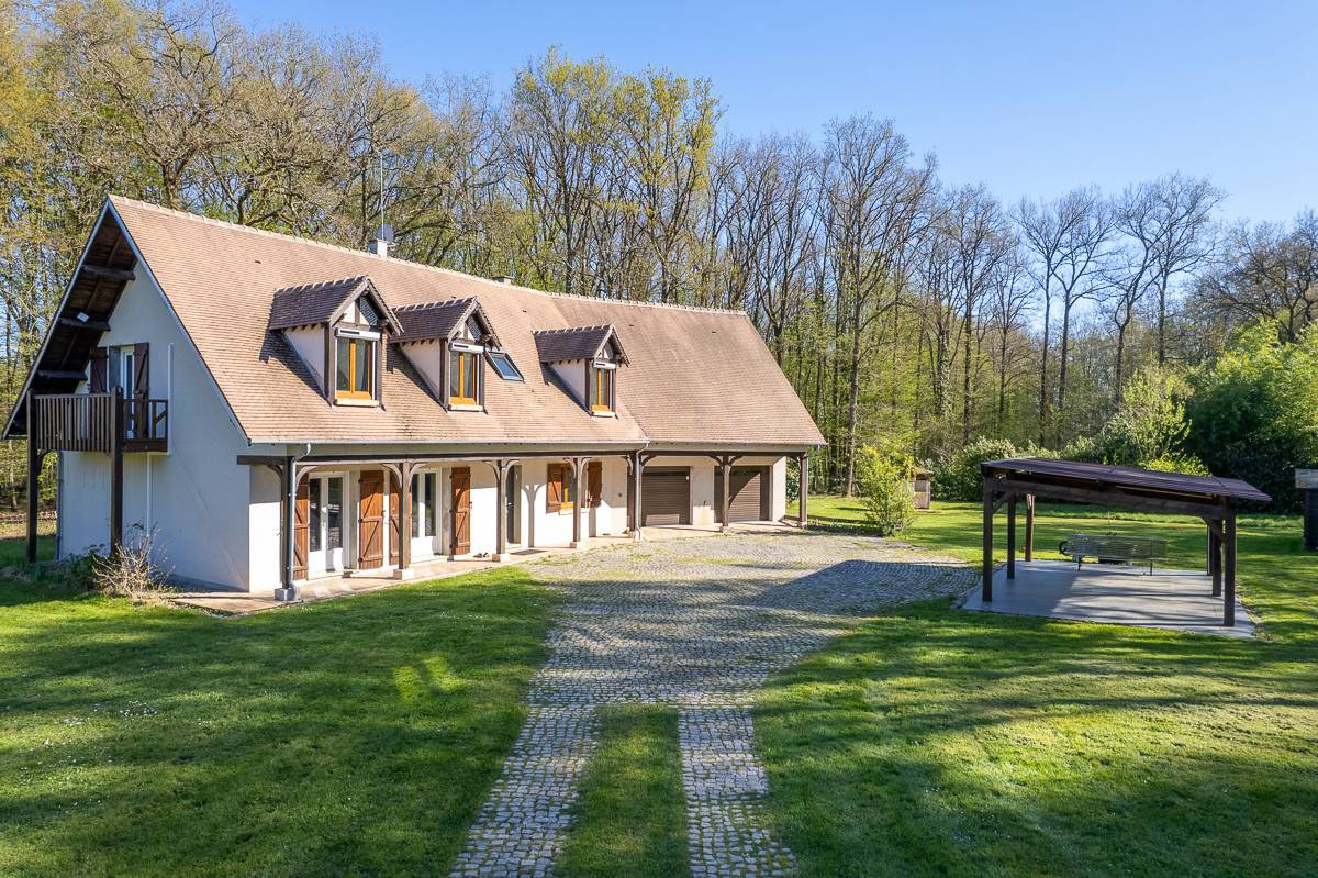 VIGNOUX-SUR-BARANGEON Maison Vignoux Sur Barangeon 5 pièce(s) 142 m2 14