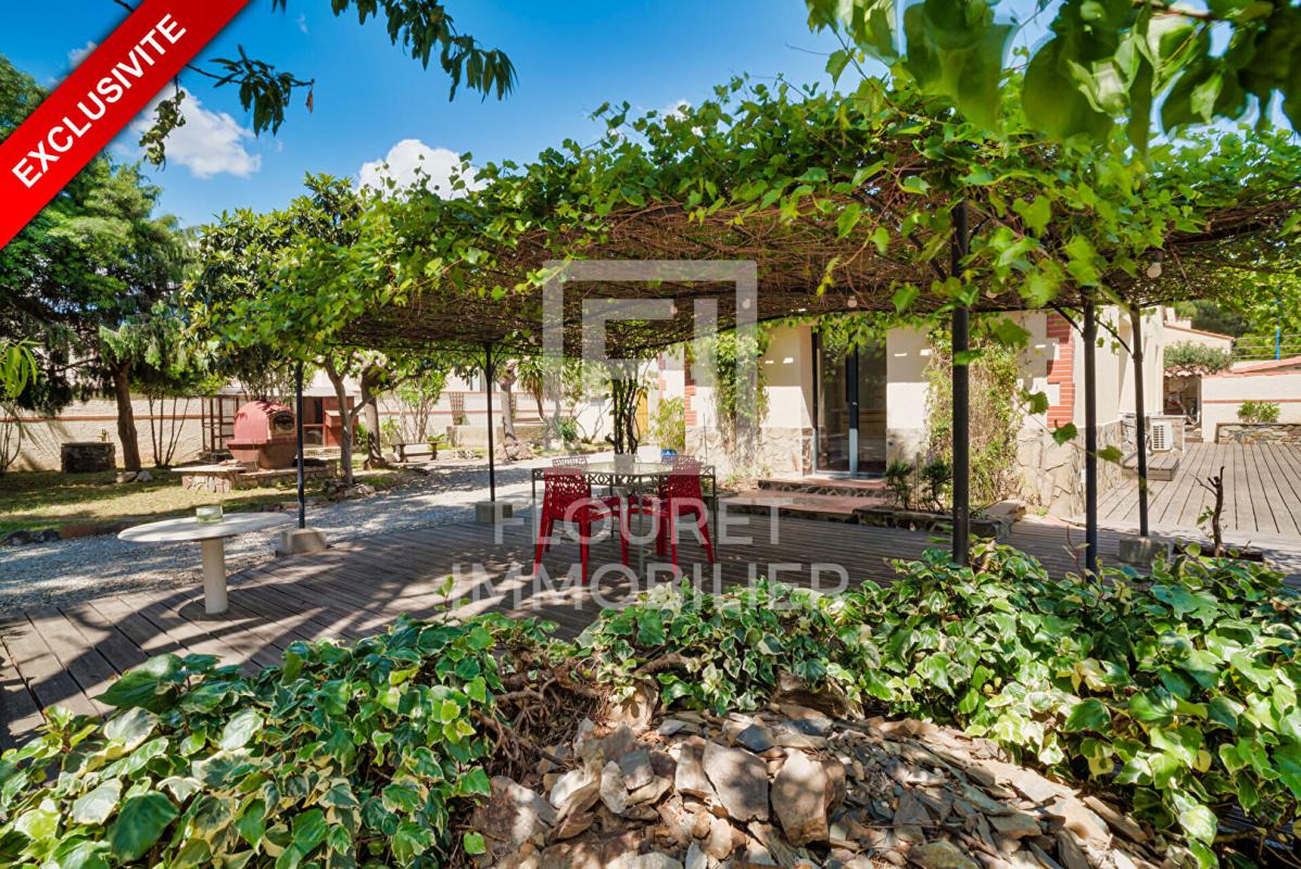 ARGELES-SUR-MER Plain-pied 161 m² - Terrain 1200 m² - Piscine - Villa + 2 dépendances (bureau + T2) 4