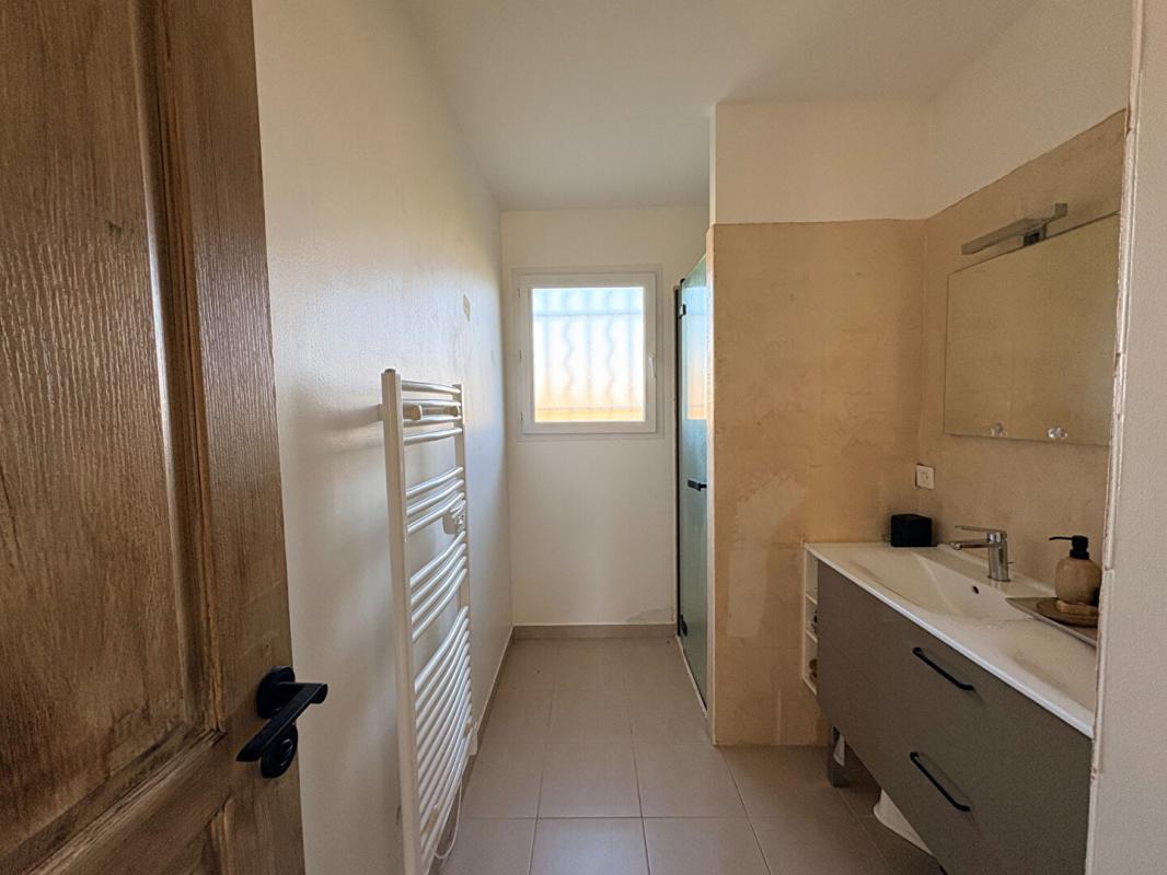 THIL Maison Individuelle de plein pied - 3 Chambres avec Jardin 15