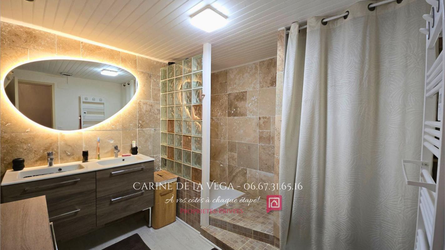 FOS FOS (34) - Maison de village rénovée avec terrasse rare de 60 m² et 6 caves - 26 m² de charme 8