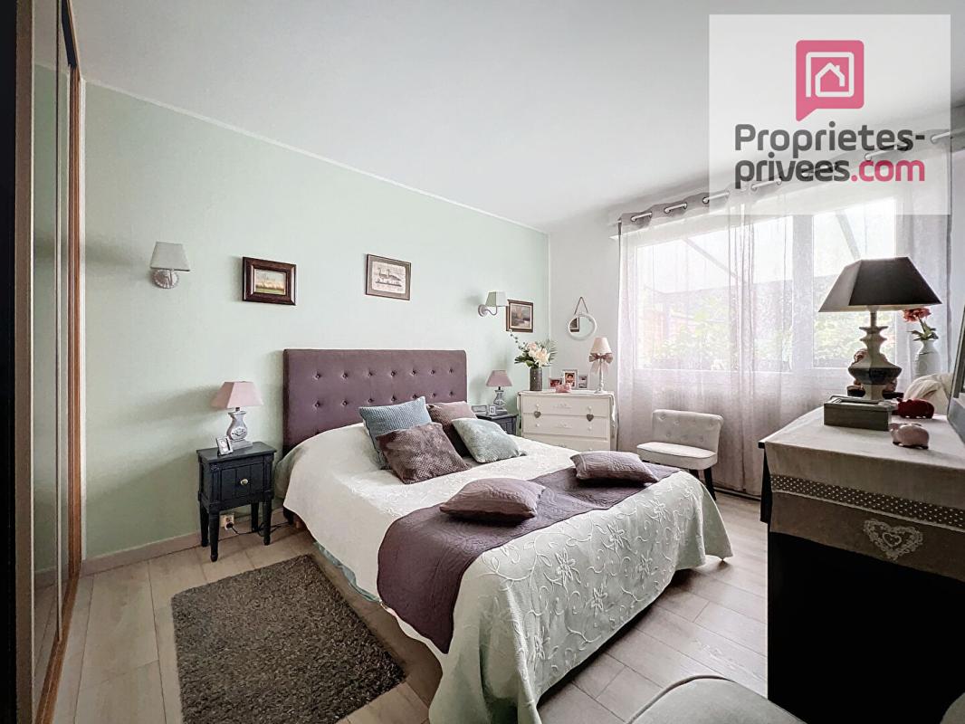 LILLE Appartement Lille 4 pièce(s) 9