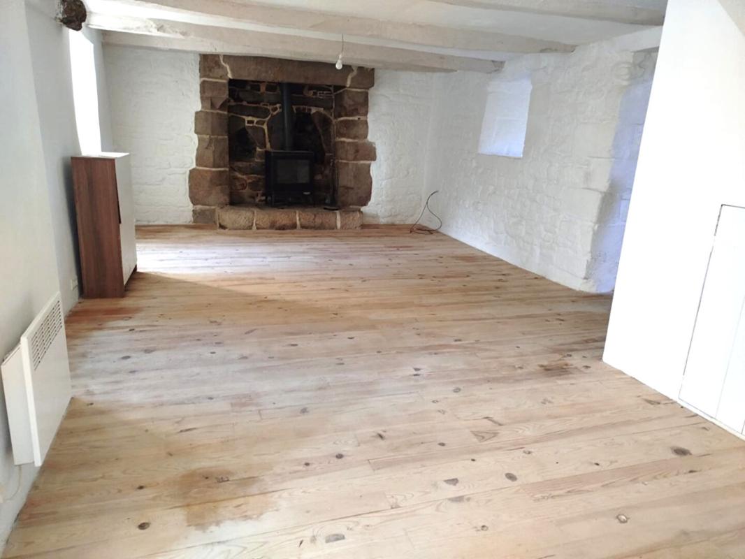 GUEMENE-SUR-SCORFF Maison de bourg rénovée 5