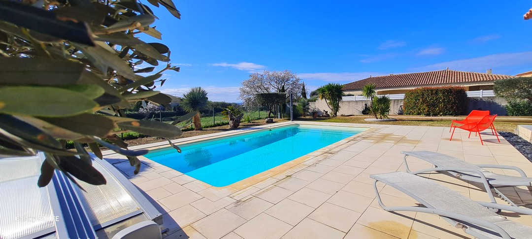 SAINT-GENIES-DE-FONTEDIT Magnifique villa de 140m2 avec garage et piscine sur 1141m2 de terrain 14