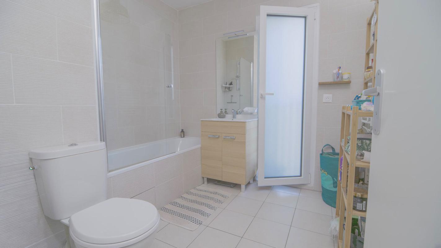 NANTERRE Appartement Nanterre 4 pièce(s) 84.03 m2 avec terrasse et loggia 11