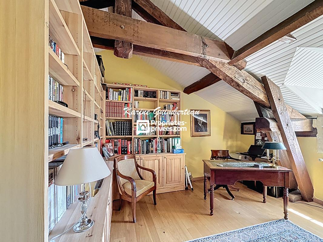 BRANNE Maison de campagne avec vue dominante + piscine + gîte 13