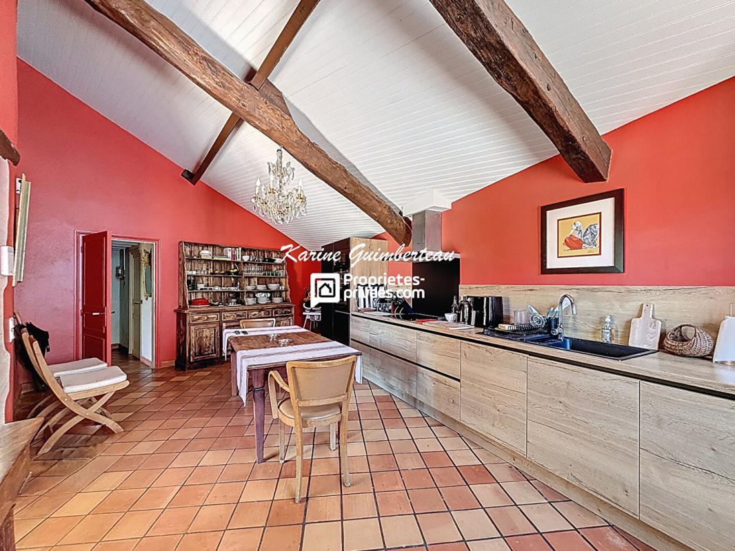 BRANNE Maison de campagne avec vue dominante + piscine + gîte 7