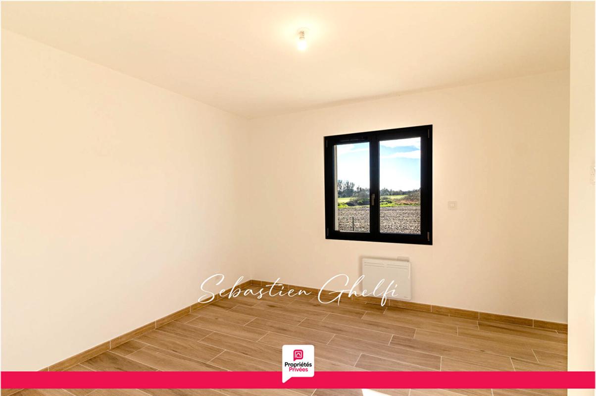 CONTRES CONTRES- belle maison de plain-pied avec 3 chambres-cellier-garage 12