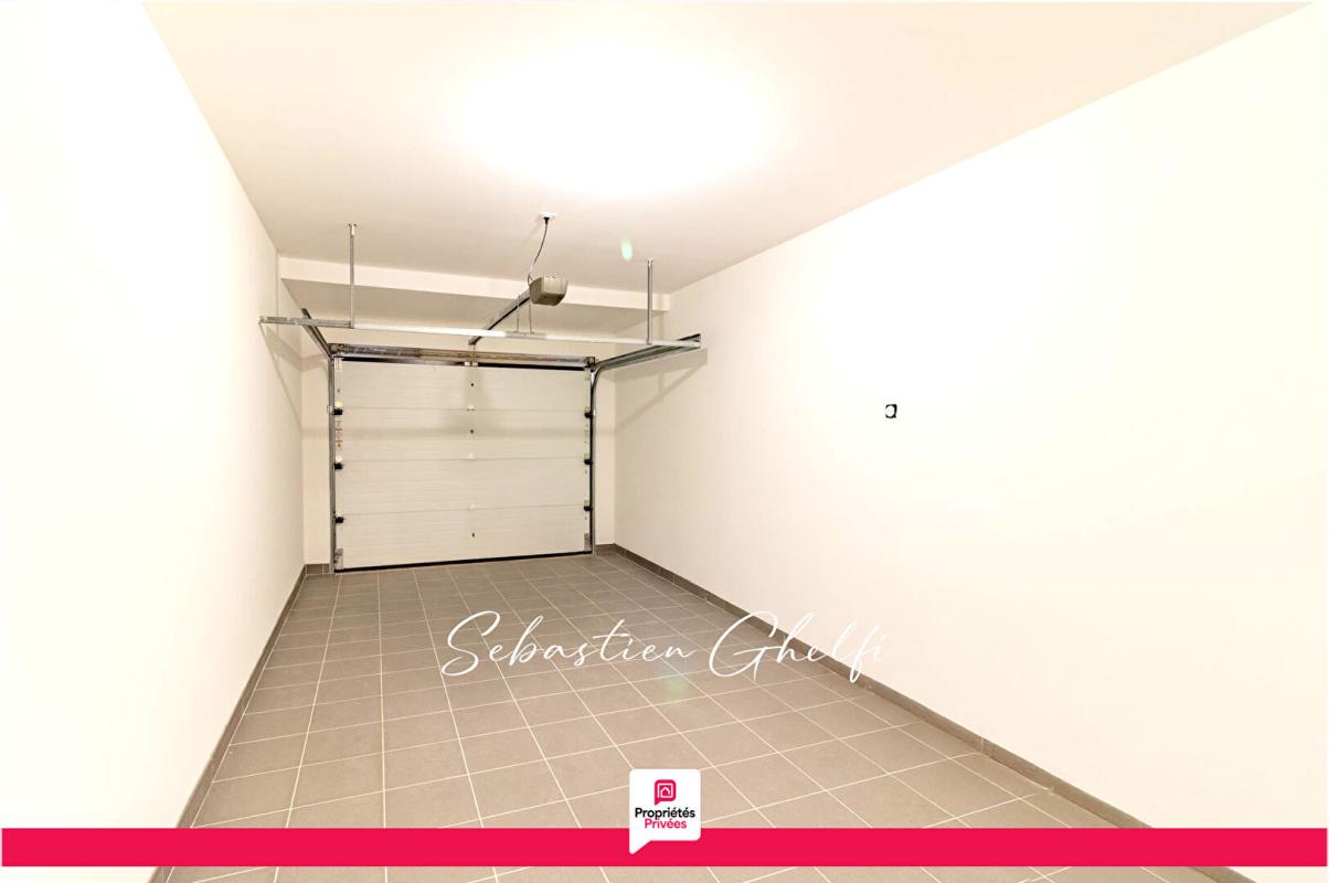 CONTRES CONTRES- belle maison de plain-pied avec 3 chambres-cellier-garage 14