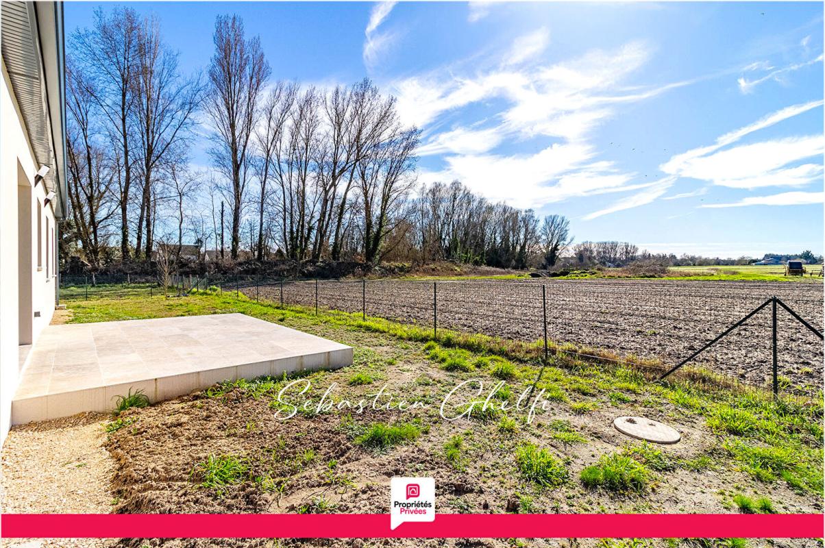 CONTRES CONTRES- belle maison de plain-pied avec 3 chambres-cellier-garage 15