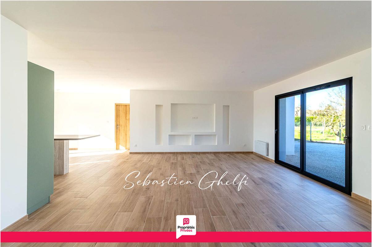 CONTRES CONTRES- belle maison de plain-pied avec 3 chambres-cellier-garage 6