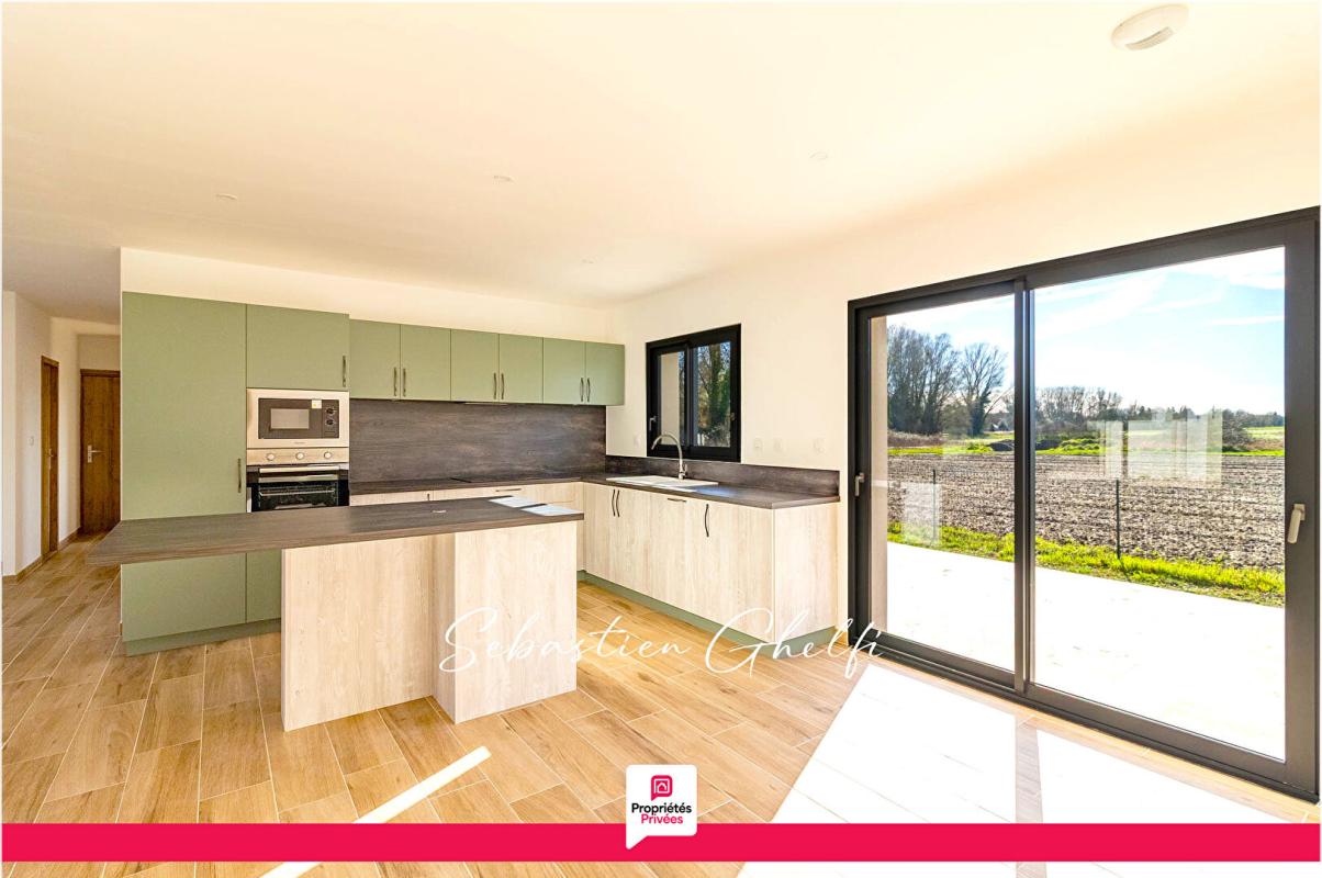 CONTRES CONTRES- belle maison de plain-pied avec 3 chambres-cellier-garage 8