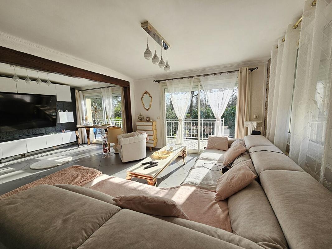 LE PERRAY-EN-YVELINES Maison Le Perray En Yvelines 6 pièces 135 m2 1