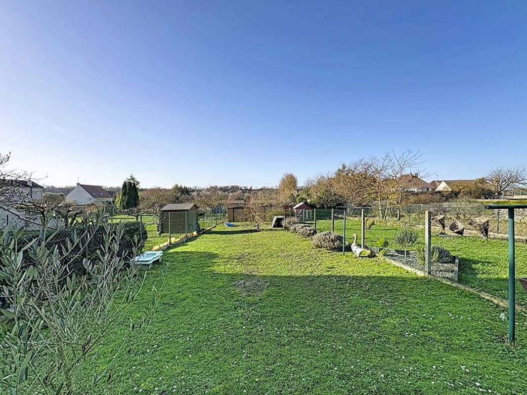 SAINT-MAXIMIN MAISON MITOYENNE - 80M² - 3 CHAMBRES DONT 1 SUITE PARENTALE - 3 PLACES VL - JARDIN - 60740 SAINT MAXIMIN 1