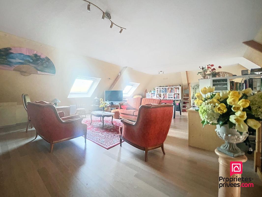 BONNETABLE Secteur Bonnétable, villa contemporaine de 230 m2 avec piscine 11