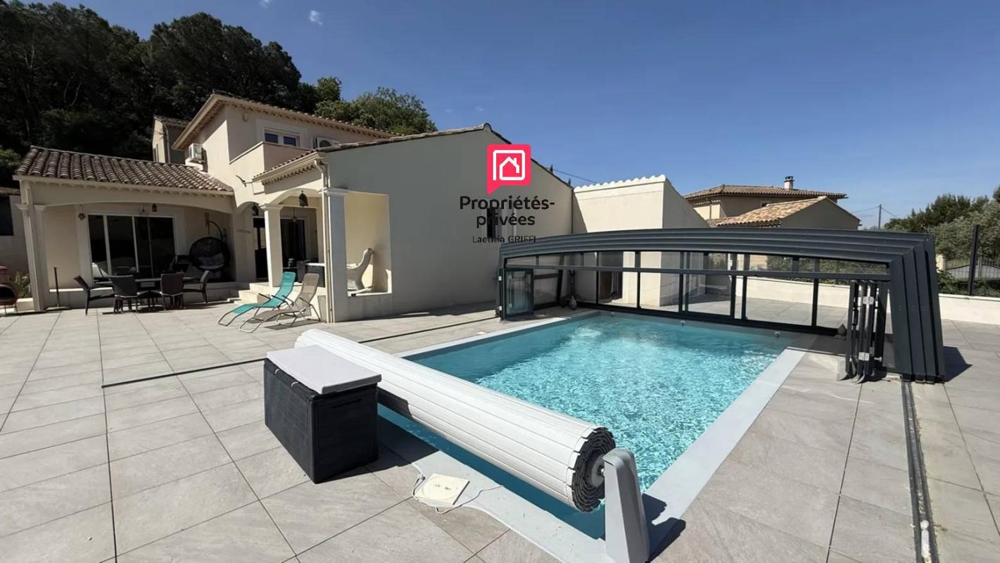 BAGNOLS-SUR-CEZE Maison Bagnols Sur Ceze 5 pièce(s) 144 m2 1