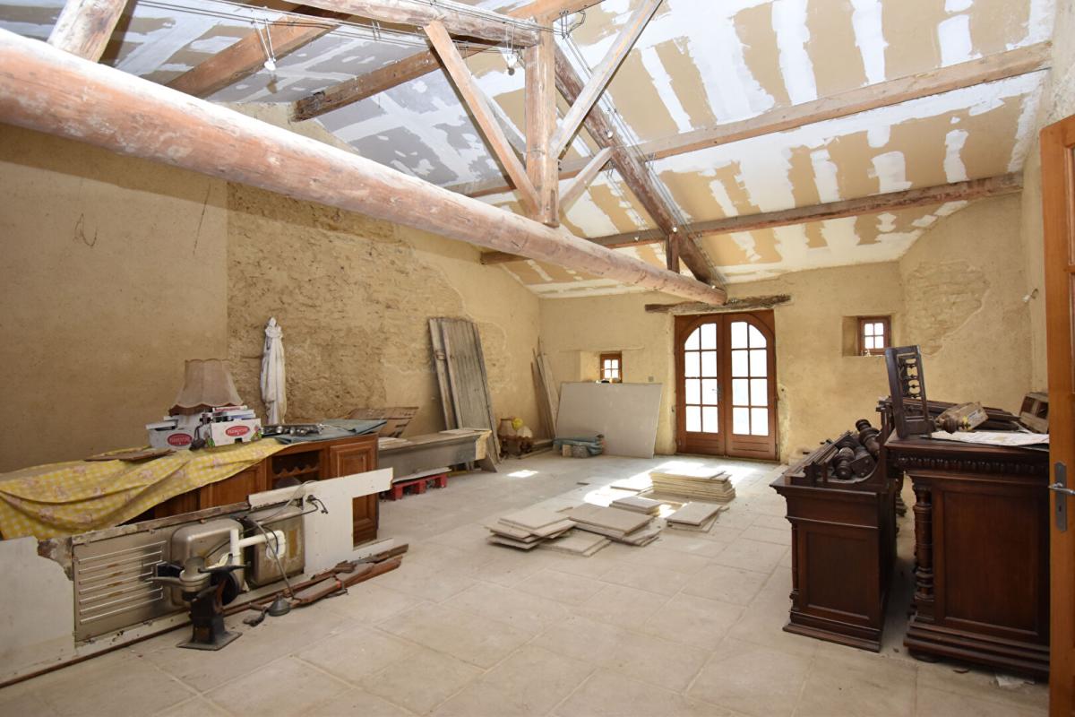 LABRY Corps de ferme 14 pièce(s) 1260 m2 7