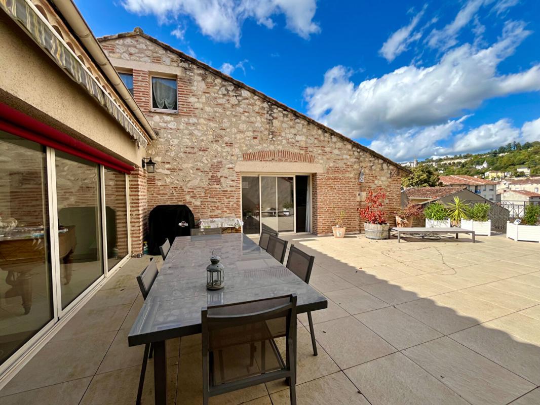 AGEN Appartement T5 de 235m² - Hyper Centre d'Agen 1