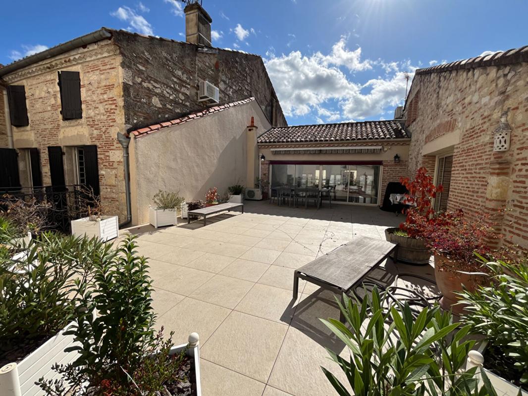 AGEN Appartement T5 de 235m² - Hyper Centre d'Agen 2
