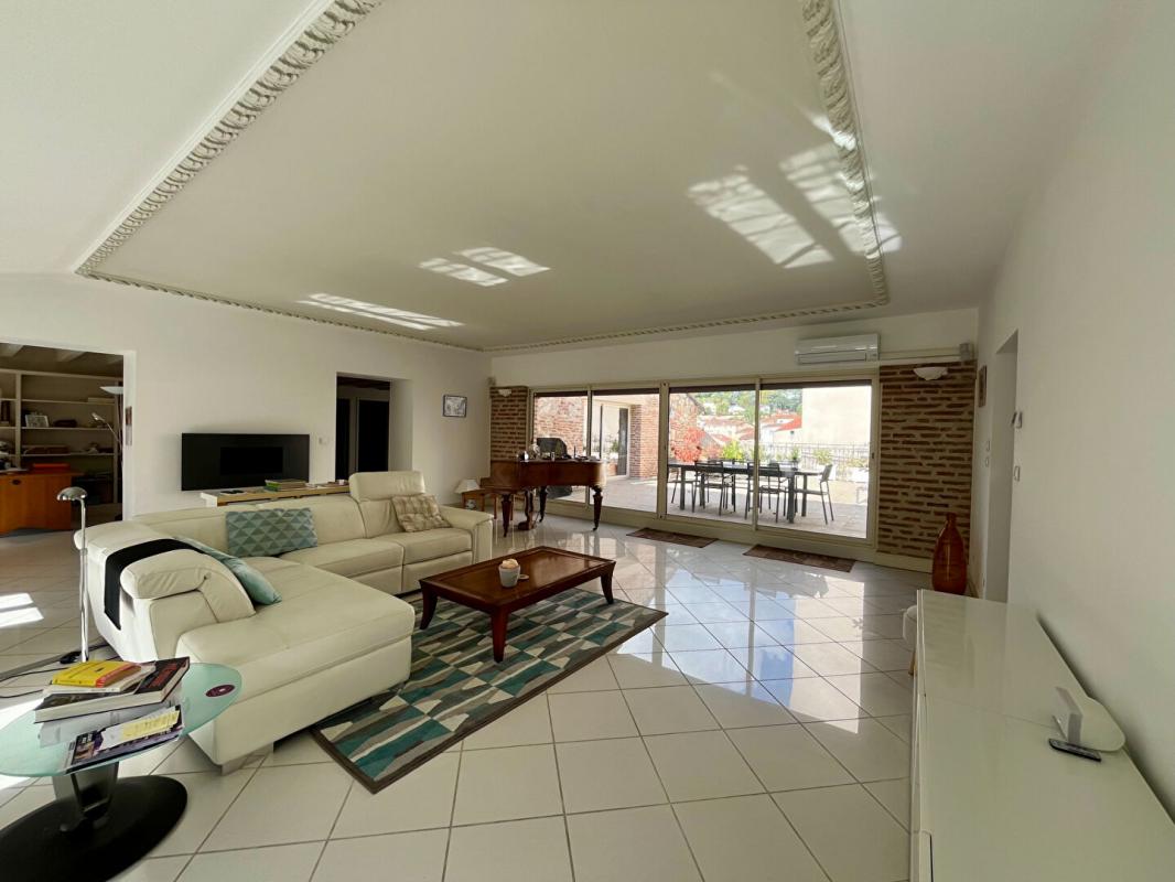 AGEN Appartement T5 de 235m² - Hyper Centre d'Agen 5