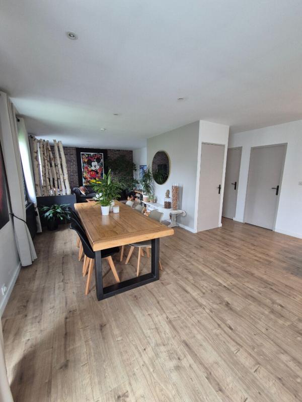 HENNEBONT Belle maison  de 118 m2 sur terrain de 500m2 - 4 chambres - Sous-sol complet - Quartier calme  - Maison isolée par l'extérieur 5