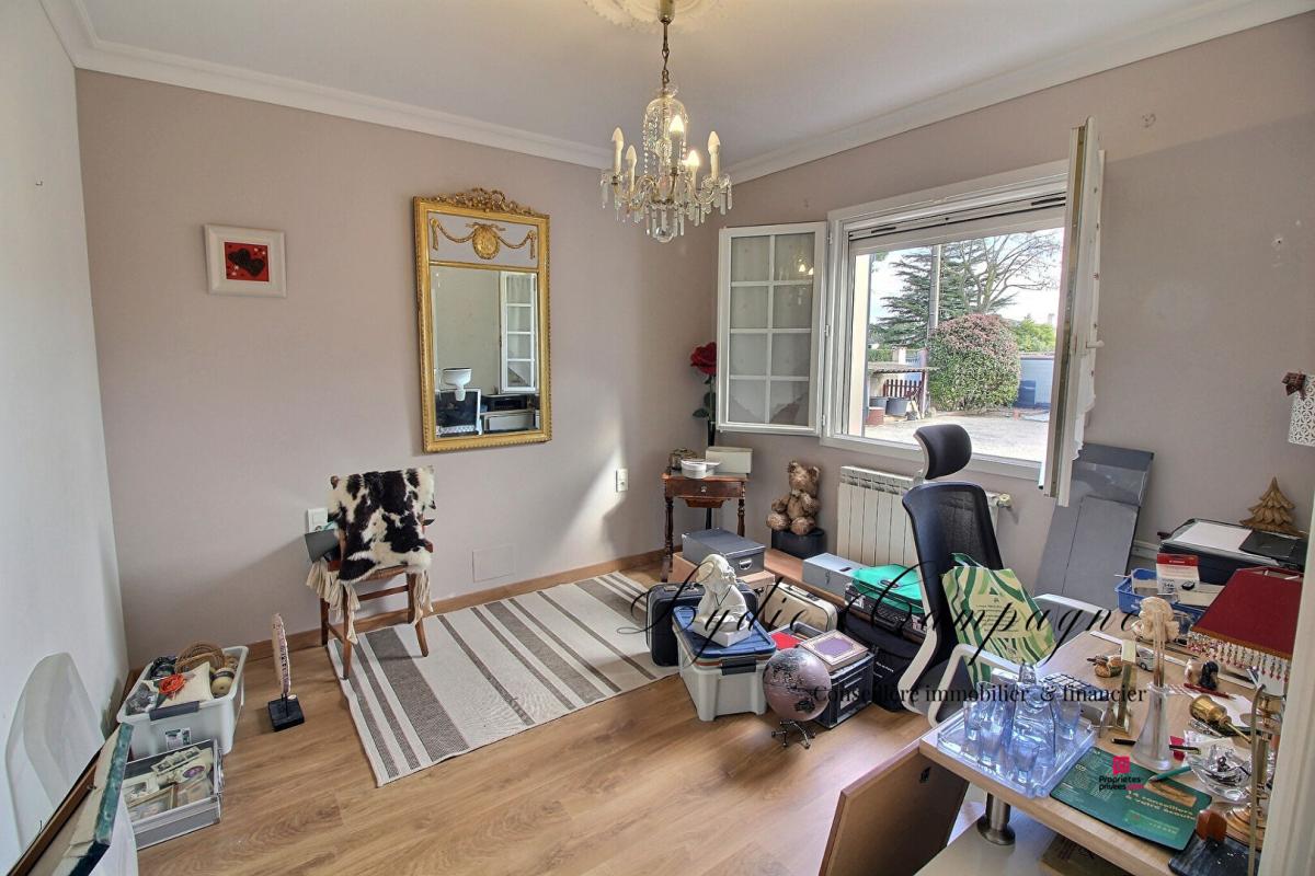 ARGENS-MINERVOIS Maison d'architecte Argens Minervois 7 pièce(s) 177 m2 10