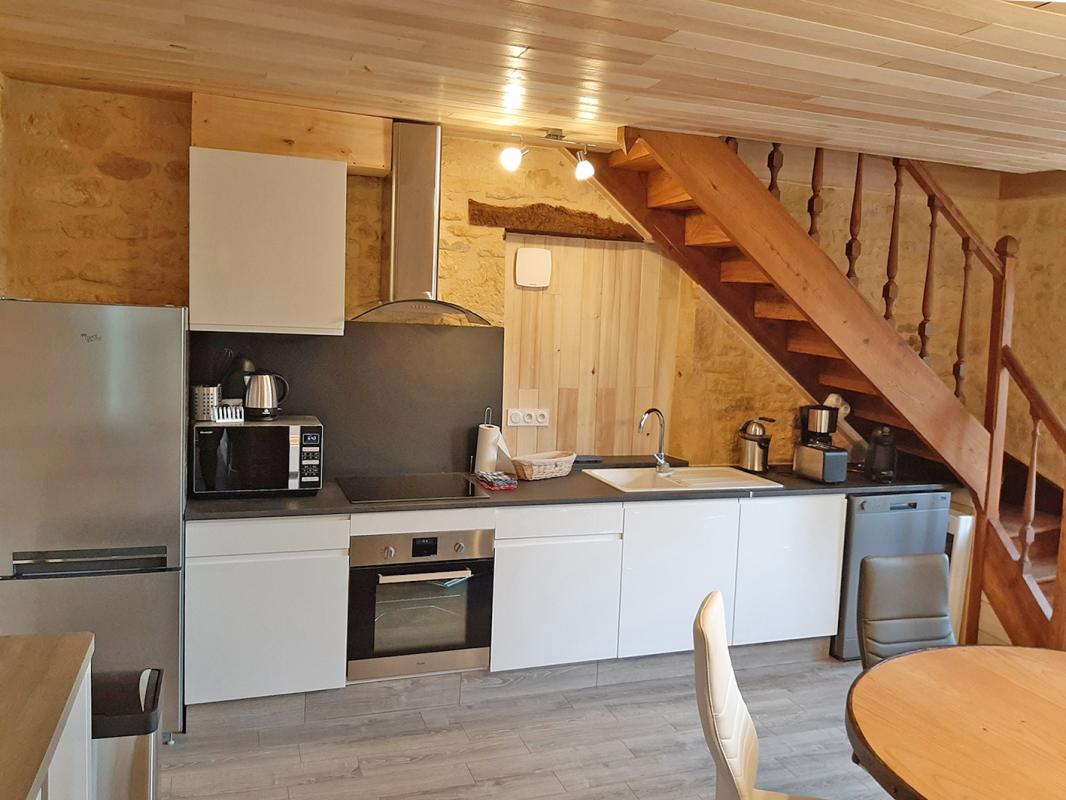 SALIGNAC-EYVIGUES Maison Salignac Eyvignes 12 pièce(s) 103 m2 8