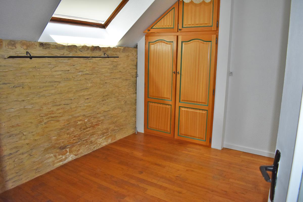 SALIGNAC-EYVIGUES Maison Salignac Eyvignes 6 pièce(s) 130 m2 10