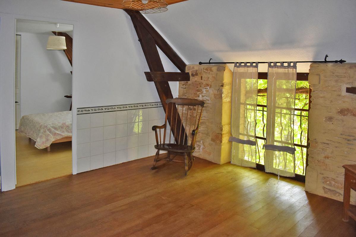 SALIGNAC-EYVIGUES Maison Salignac Eyvignes 6 pièce(s) 130 m2 11