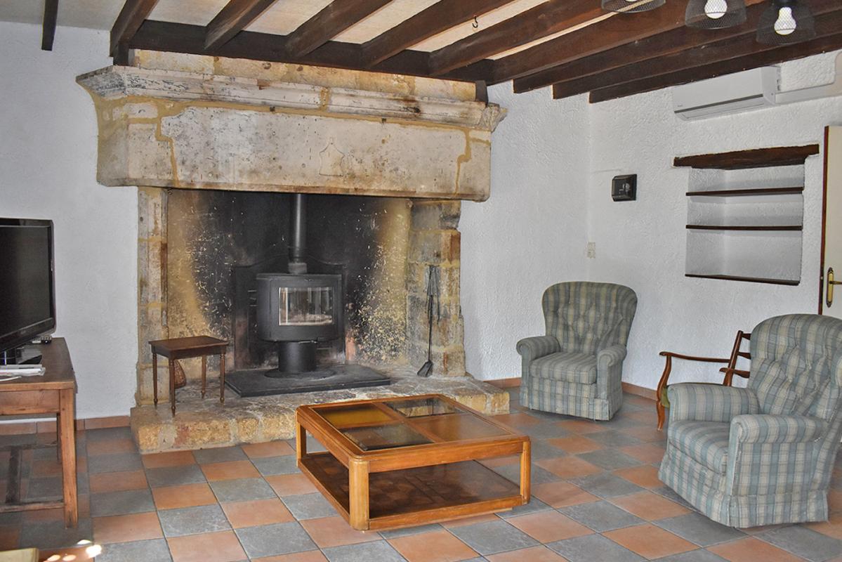 SALIGNAC-EYVIGUES Maison Salignac Eyvignes 6 pièce(s) 130 m2 5