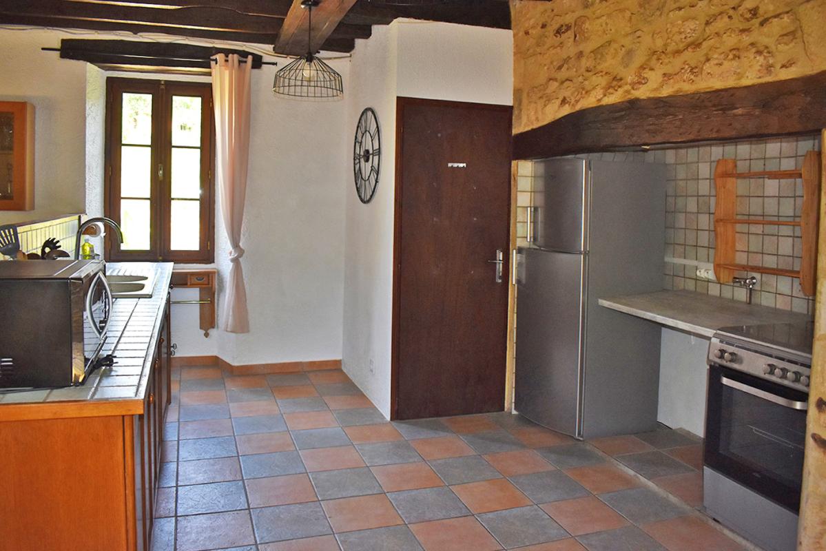 SALIGNAC-EYVIGUES Maison Salignac Eyvignes 6 pièce(s) 130 m2 6