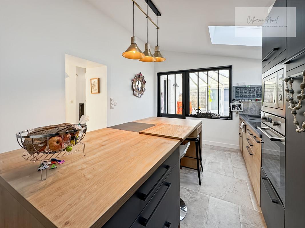 GUERANDE Maison familiale divisée en 2 habitations  260 m² .Terrain 2 700 m² .Guérande 5