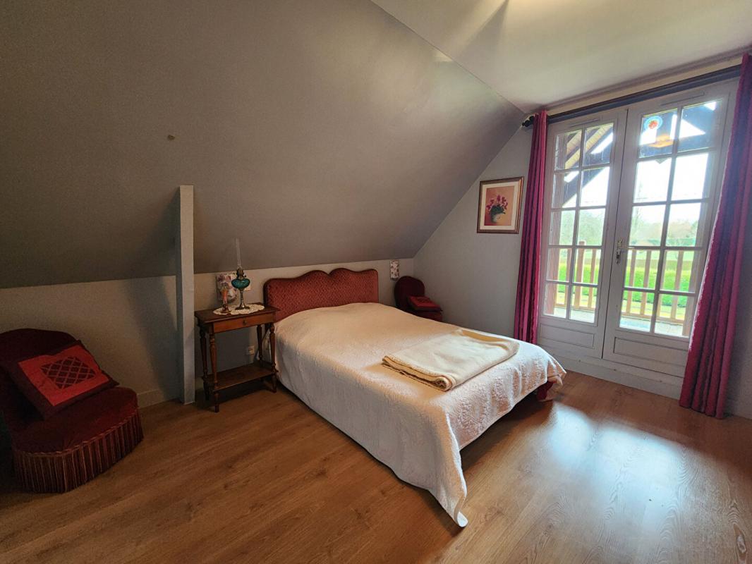 CHAMBOURG-SUR-INDRE Maison Chambourg Sur Indre 7 pièce(s) 210 m2 12