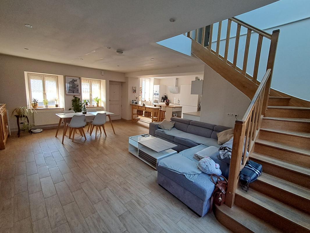 PORT-SUR-SAONE Maison Port sur Saone 8 pièces 144 m2 à 189 900 euros 2