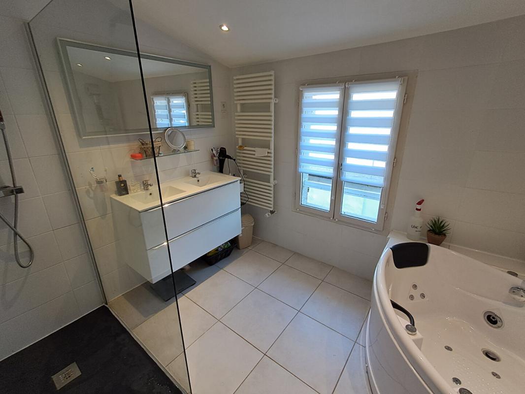 PORT-SUR-SAONE Maison Port sur Saone 8 pièces 144 m2 à 189 900 euros 3